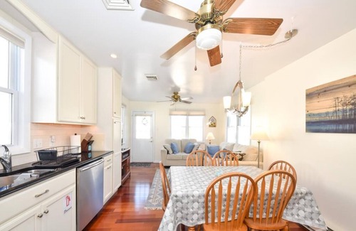 Village Green House | RELAX, REFLECT and RECHARGE at 1241 Penn Ave.