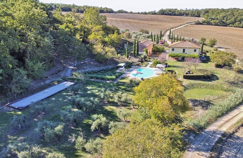 Peccioli Villa | Relax & rejuvenate in this lux countryside villa!