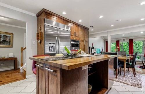 Oak Point House | Relax @ the 5beds Woodland vacation Home in Oak Point/Frisco