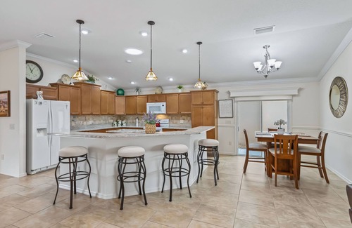 Fruitland Park Villa | Relax & Unwind in This Charming 3/2 Courtyard Villa in Pine Ridge!