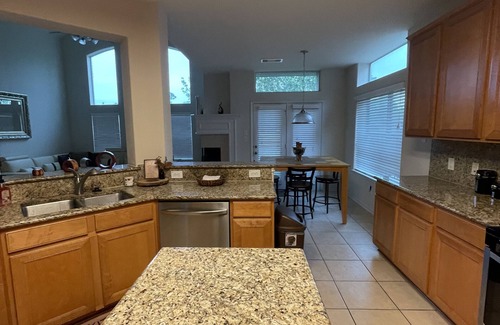 Spring House | Relax with the whole family at this peaceful lake view cozy home!
