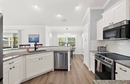 Palm Coast House | Relaxing 3bd Pool Home w/Lanai & Lush Backyard