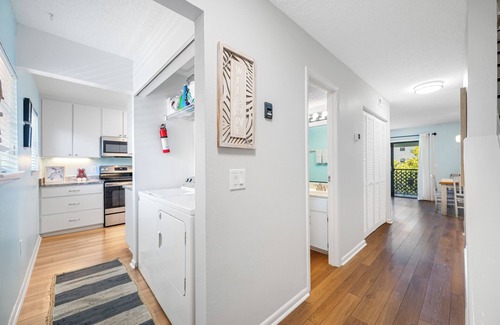 Indian Shores House | Relaxing Clearwater-St Pete Beaches! Clean, beachy and water sports!
