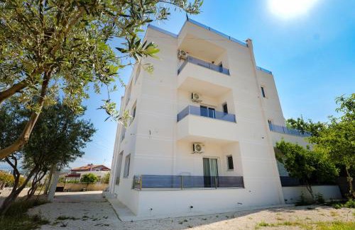 Ksamil Apartment | Relaxing Escape Rooms