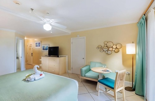 Rodney Bay Hotel | Relaxing Getaway Awaits! Four Units with Garden View, Outdoor Pool, Beachfront!