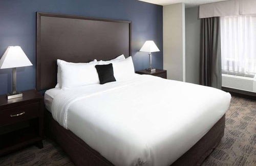 Sequim Resort | Relaxing Getaway! Free Breakfast, Minutes to Sequim State Park!
