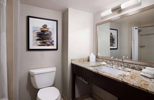 South Redondo Hotel | Relaxing Hideaway in Redondo Beach! Pet-Friendly, Balcony, Near Clark Stadium