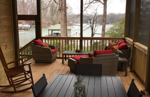 Lake Norman of Catawba Cottage | Relaxing Lake Retreat With Canoe, Kayaks and Paddle Board