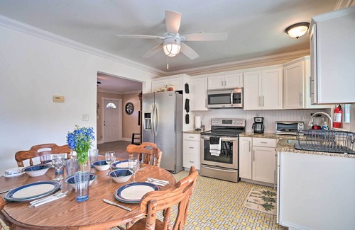 Tropical Gulf Acres Cottage | Relaxing Punta Gorda Getaway w/Fire Pit!