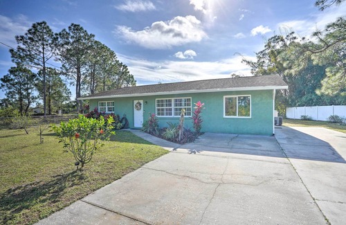 Tropical Gulf Acres Cottage | Relaxing Punta Gorda Getaway w/Fire Pit!
