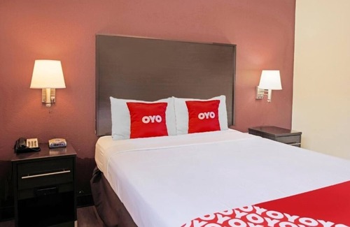 McAllen Hotel | Relaxing Unit Near Quinta Mazatlan - Pets Welcome, Parking & Pool Include