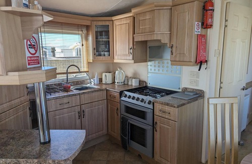 Chapel Saint Leonards Ski Chalet | Remarkable Caravan- Chapel St Leonard's,Skegness
