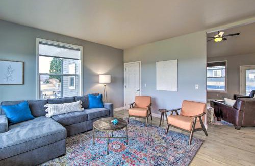 Gleed House | Remarkable Yakima Getaway with Pool and Hot Tub!