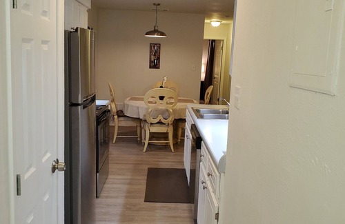 Springwoods House | Remodeled 3 BR 2 BA Duplex in Northwest Austin Pet Stays for Free !