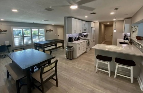 Palma Sola House | Remodeled Pool Home in NW Bradenton - Just 5 miles to Anna Maria Island!