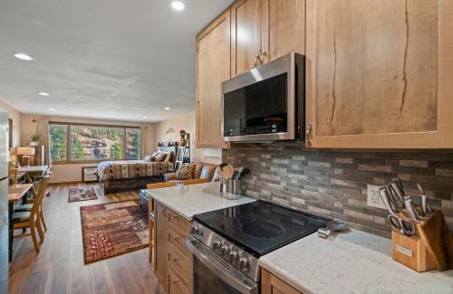 Purgatory Apartment | Remodeled Tamarron Lodge unit - Amazing views and 10 miles to Purgatory!