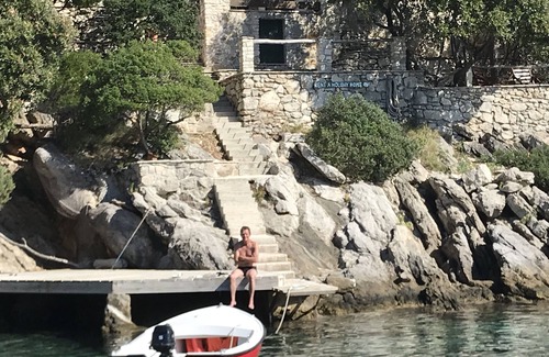 Selca House | REMOTE BEACH HOUSE STUDENA