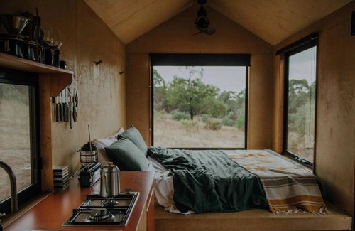 Moonambel House | Remote Off-Grid Cabin in the Wilderness - Jude