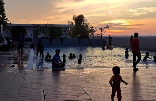 Kota Warisan Apartment | Remy@Alanis Homestay