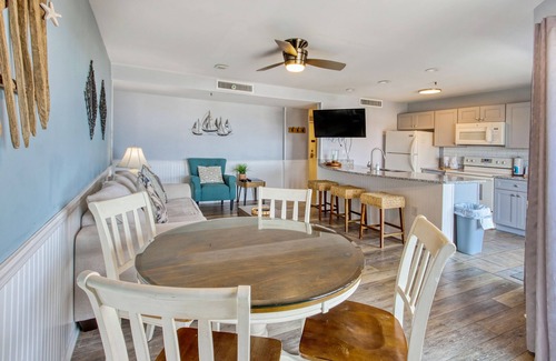 Myrtle Beach Condo | Renaissance Tower oceanfront condo with pools, hot tub & beach access