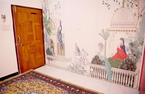 Ratlam Bed & Breakfast | Renee Mysa