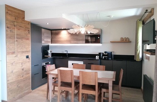 Les Avanchers-Valmorel Apartment | Renovated 3-room apartment, cosy mountain setting, at the foot of the slopes, magnificent valley view