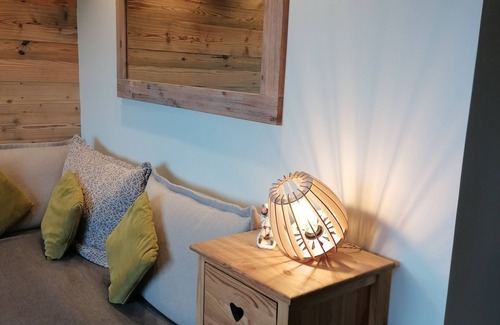 Les Avanchers-Valmorel Apartment | Renovated 3-room apartment, cosy mountain setting, at the foot of the slopes, magnificent valley view