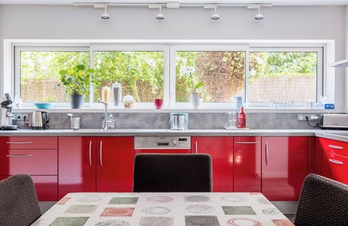 Amidonniers - Caffarelli Condo | Renovated 130m2 apartment in RDJ with office, garden and parking in town center