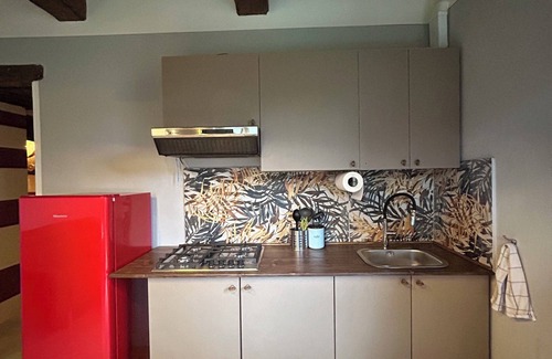 Citta di Castello House | Renovated apt. w/patio, picnic table, panoramic pool - green Umbria escape