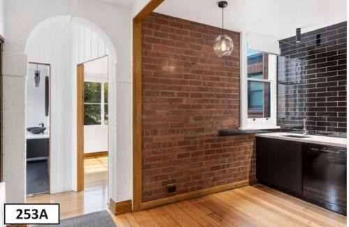 Hobart Central Business District Apartment | Renovated apartment in central location