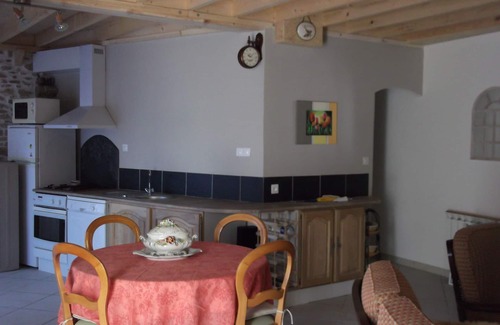 Surtainville House | Renovated barn in quiet village 1 km from town and shops