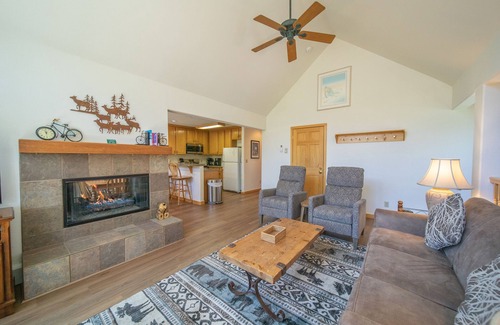 Mountain House House | Renovated condo with private laundry