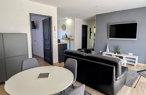 Vignot Cottage | Renovated cottage in Vignot with large grounds and 2 terraces