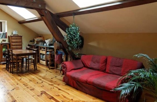 Tullins House | Renovated country property close to hikes