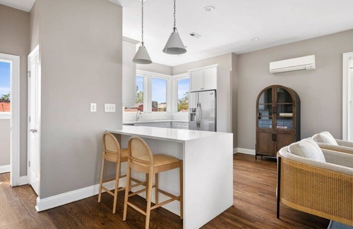 Cannonborough Elliotborough House | Renovated Home w/ Patio | 1 Block From King St