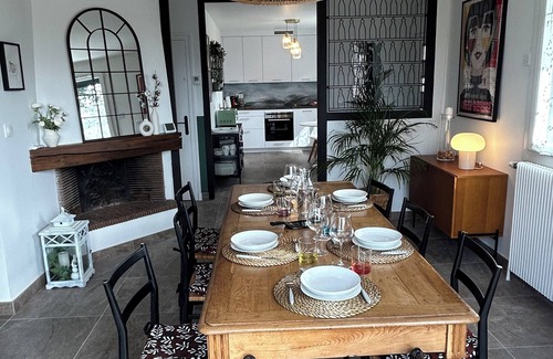 Nolay House | Renovated house in H. Côtes de Beaune, peaceful setting between vineyards and countryside.