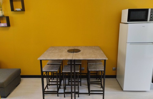 Meyrueis Apartment | Renovated "La dépendance" a stone's throw from Meyrueis ideal setting for up to 7 people