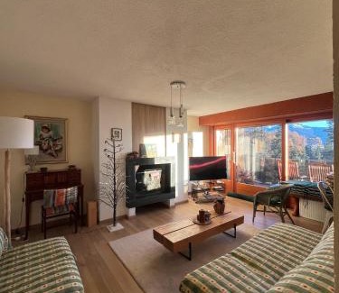 Lens House | Renovated Mountain View Apartment - Les Eperviers