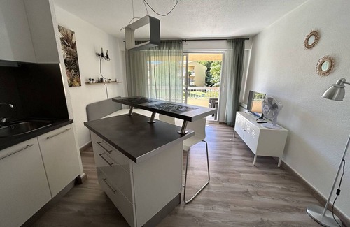 Le Lavandou Apartment | Renovated studio for 2 in Le Lavandou with parking