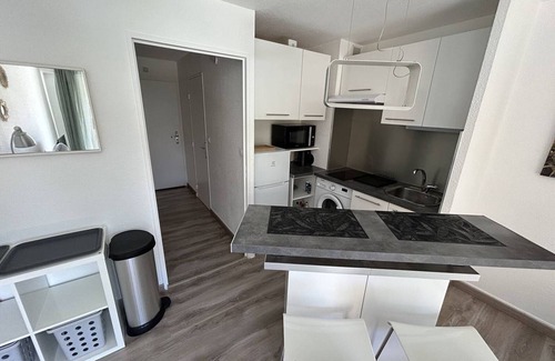 Le Lavandou Apartment | Renovated studio for 2 in Le Lavandou with parking