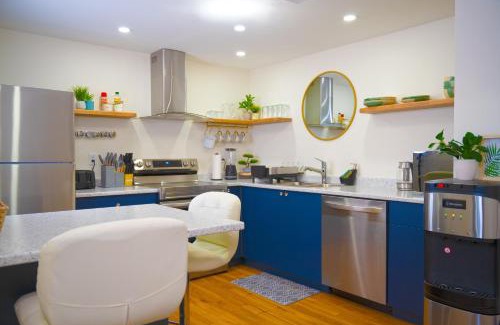 Williams Lake House | Renovated Suite in WL, 5 Min to Downtown, All New Appliances, Self Check-In