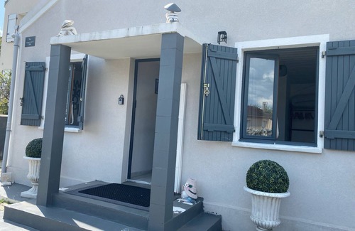 Fontenay-le-Fleury House | Rent more than a house: Experience Au vieux Carré.