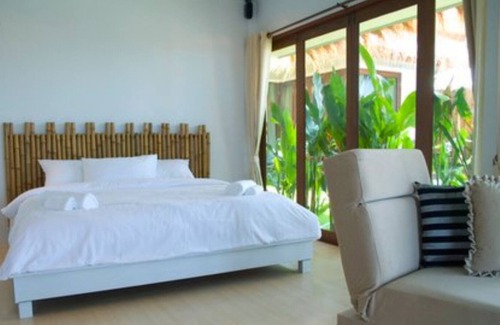 Pak Nam Pran House | RENT WHOLE PRIVATE BEACHFRONT RESORT ,5 beachfront bungalows