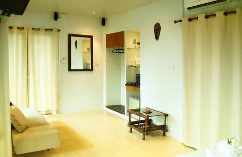 Pak Nam Pran House | RENT WHOLE PRIVATE BEACHFRONT RESORT ,5 beachfront bungalows