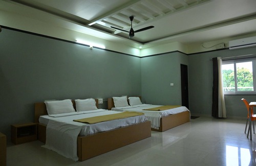 Inna Hotel | Reshma Lodge