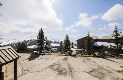 Eclose-Ouest Apartment | Residence Les Horizons d'Huez - maeva Home - Comfort 4-person studio