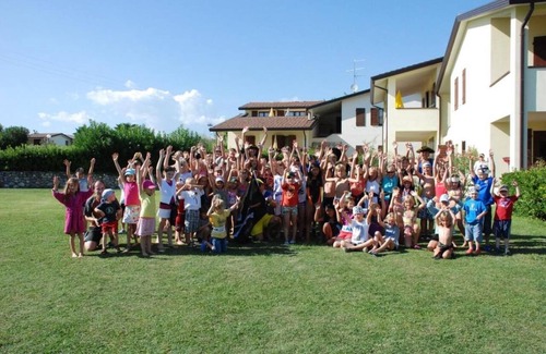 Manerba del Garda Apartment | Residence Primera three-room apartment Tipo D3 sous terrain for 6 people