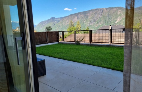 Nalles Apartment | Residence Weinberg 8, modern vacation apartment with a little something extra