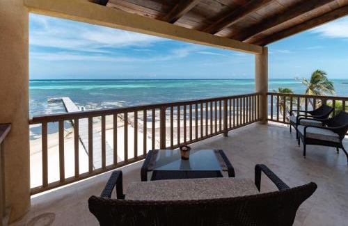 San Pedro House | Residences at Barrier Reef 1-1C Oceanfront 2 BR by Stay Floreo
