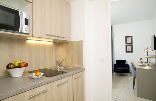 Bassins a Flot Apartment | Residhome Bordeaux